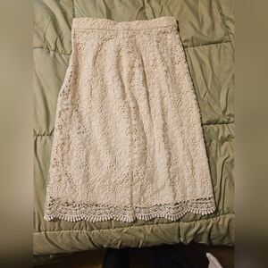 Uniqlo Cream Lace A-Line Skirt